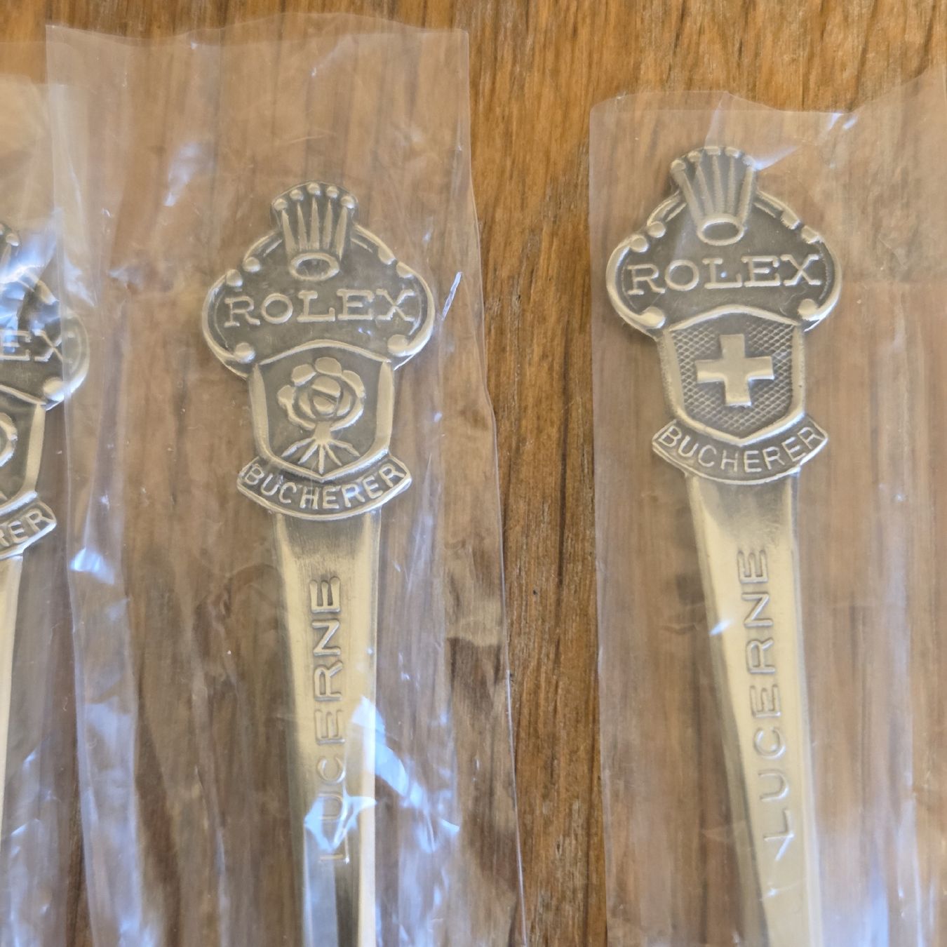 Cucchiai: 4x Neue Löffeli Bucherer Rolex Lucerne.. – Nuovo e nell'imballaggio originale da Stans venduto da Ducati16 2