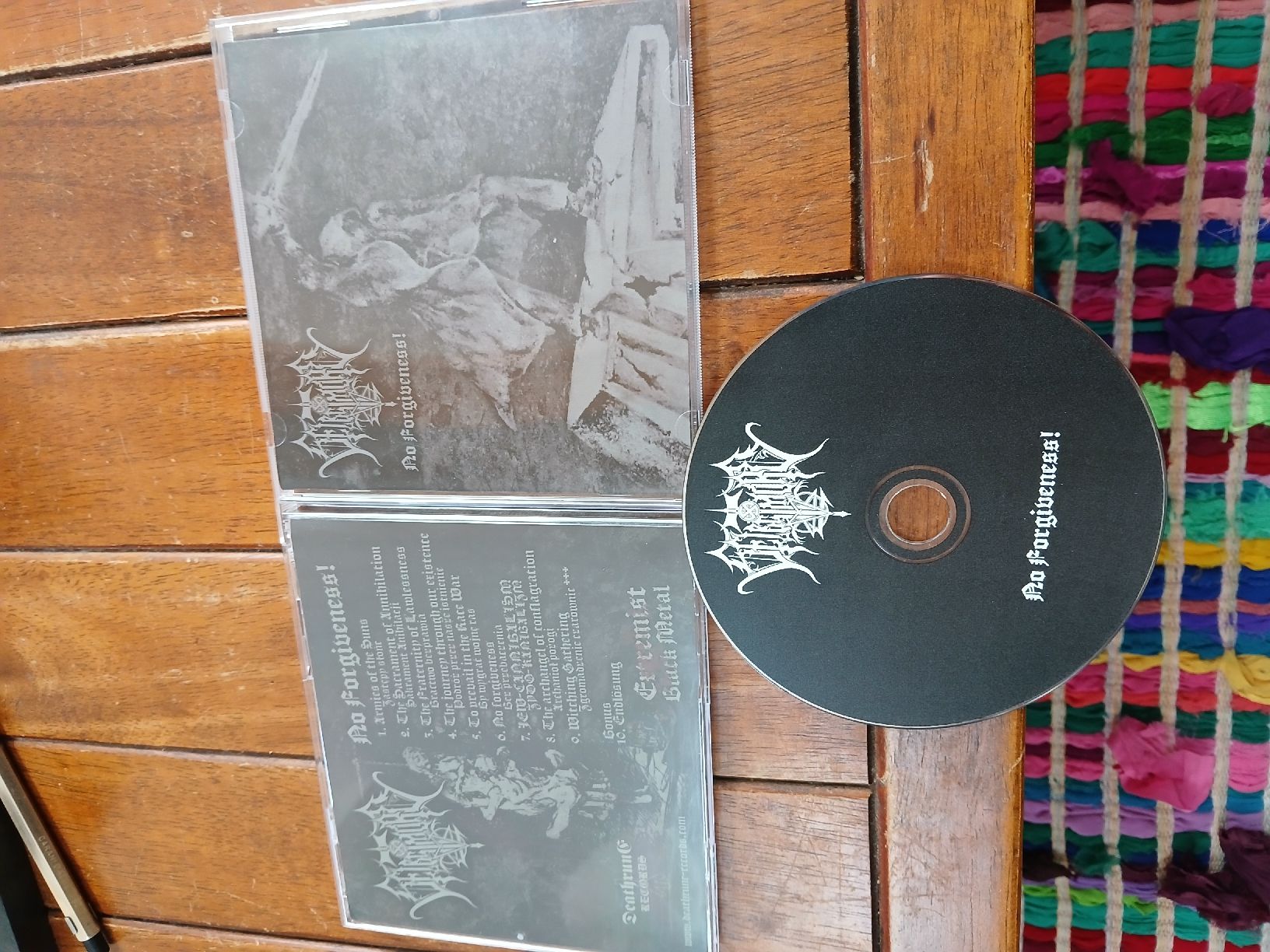 CD: selbstmord- no... – Usato da St-Cergue venduto da VeganWarrior