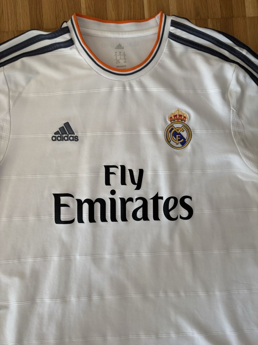 Real Madrid Canottiere & Pantaloni: Real Madrid Trikot Benzema – Usato da Zürich venduto da ChampShirts 3