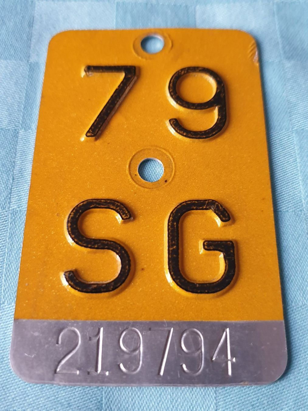 Insegne: Velonummer SG 79 gelb – Usato da Mörschwil venduto da spirspi