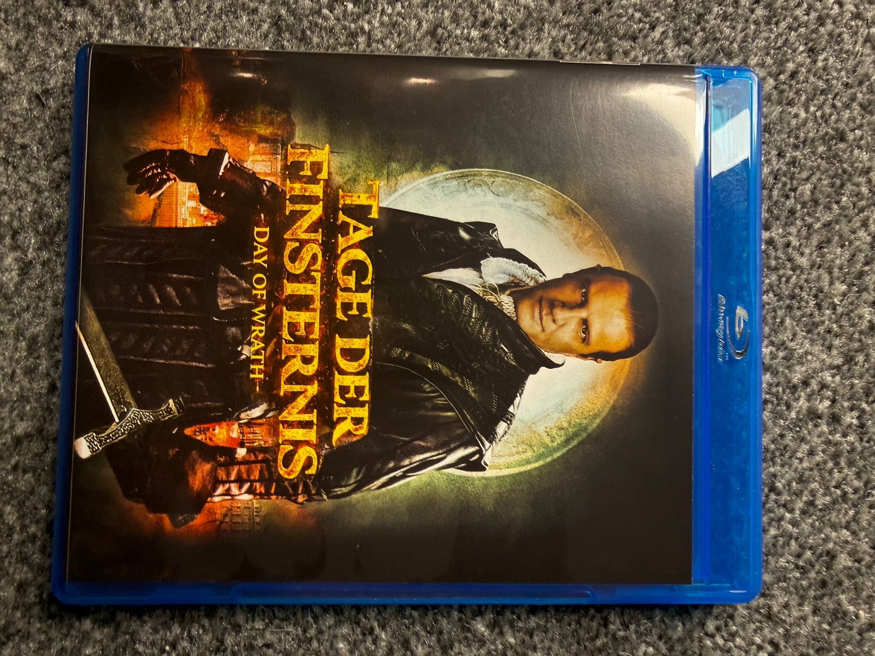 Alle DVDs: Tage der Finsternis – Gebraucht aus Hinwil von Mbaumann1