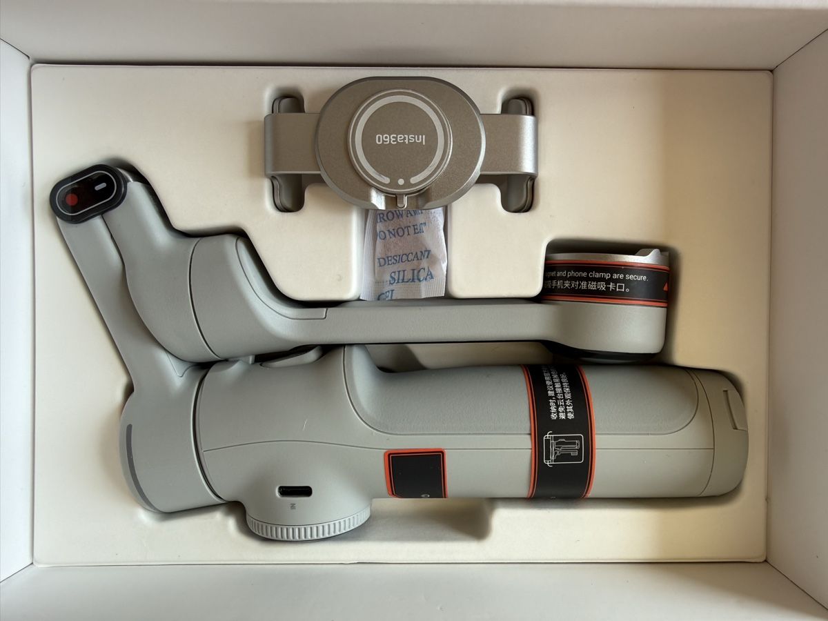 Insta360 Supporti a parete: Insta360 Flow 2 Pro Creator Kit neuwertig, unbenutzt – Nuovo e nell'imballaggio originale da Au ZH venduto da Nicimahler 2