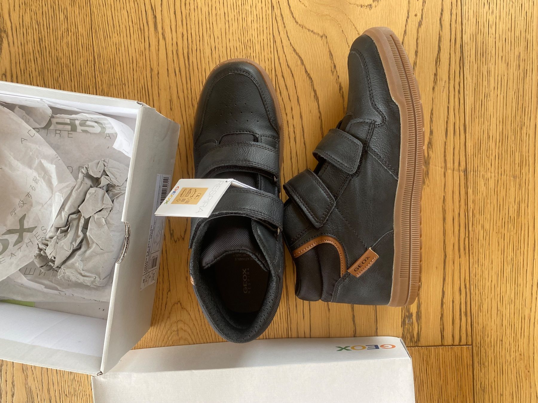 Geox Scarpe per ragazzi: GEOX Sneakers, Gr. 38 – Nuovo e nell'imballaggio originale da Anières venduto da elenafred 2