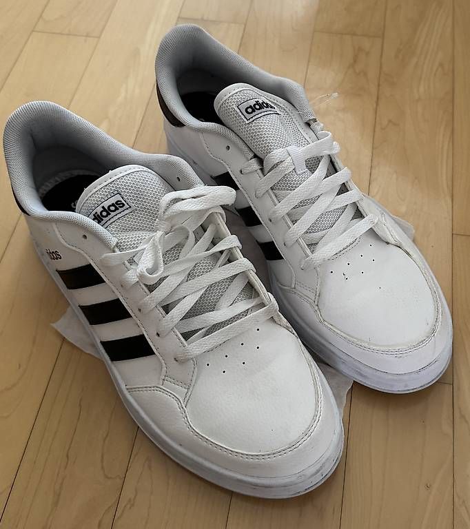 Adidas Scarpe da uomo: Adidas Herren Schuhe 47 1/3 – Usato da Volketswil venduto da IT-Mac 1