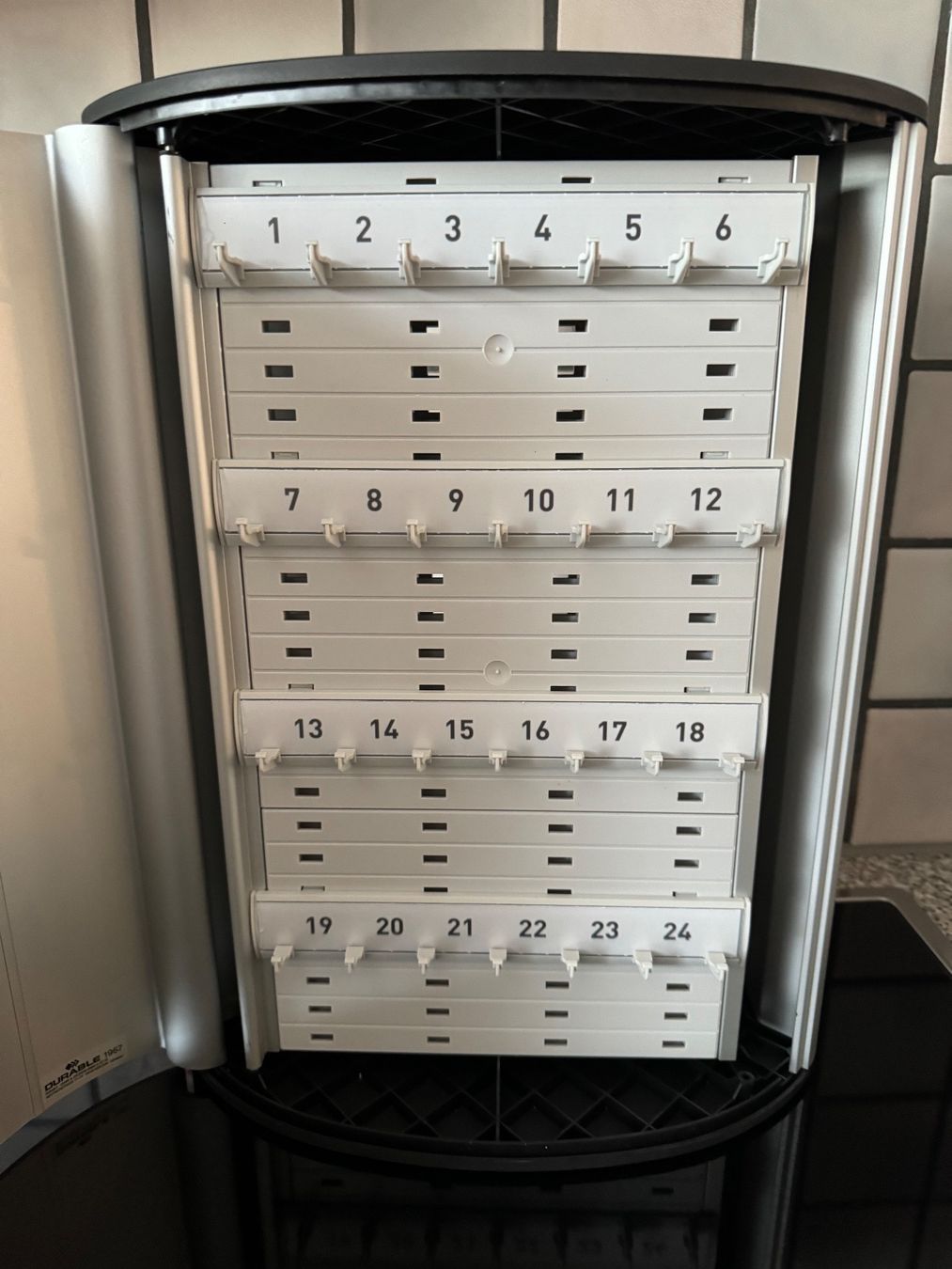 Sonstiges für Haushalt & Wohnen: durable key box code 72 – Gebraucht aus Stetten AG von  2