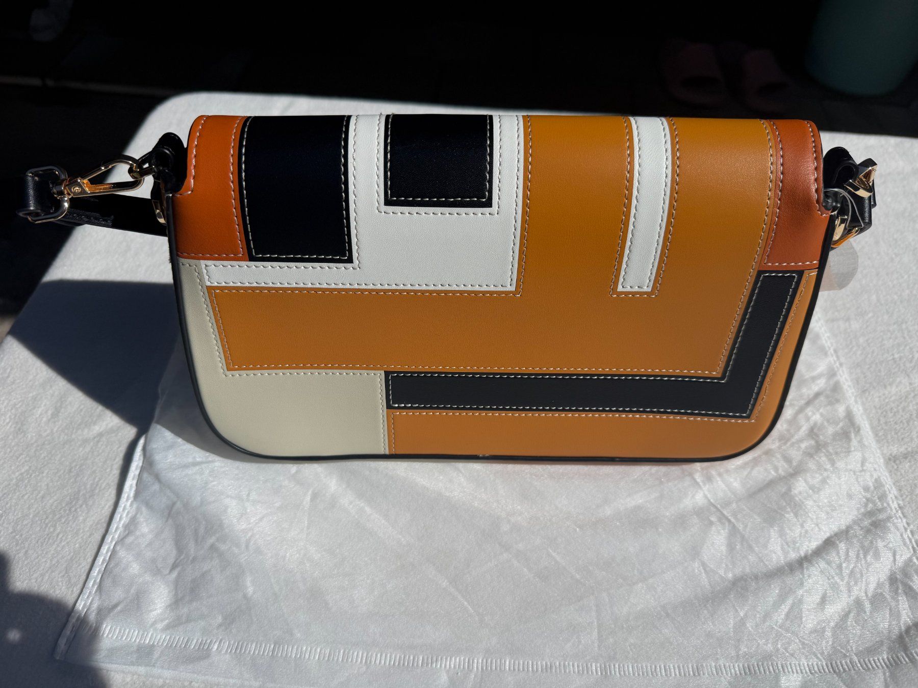 Taschen für Damen: Damen-Handtasche aus echtem Leder – Patchwork Beige/Orange – Neu und originalverpackt aus Biberist von Duorela_Bags 3