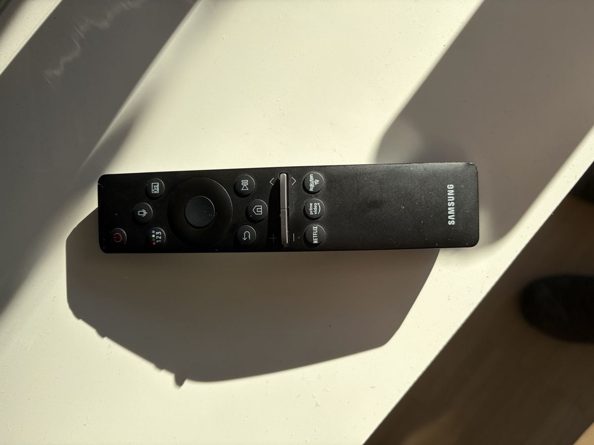 Fernseher: Samsung 65 Zoll QLED TV  – Gebraucht aus Birsfelden von PatrickAmacher27 4