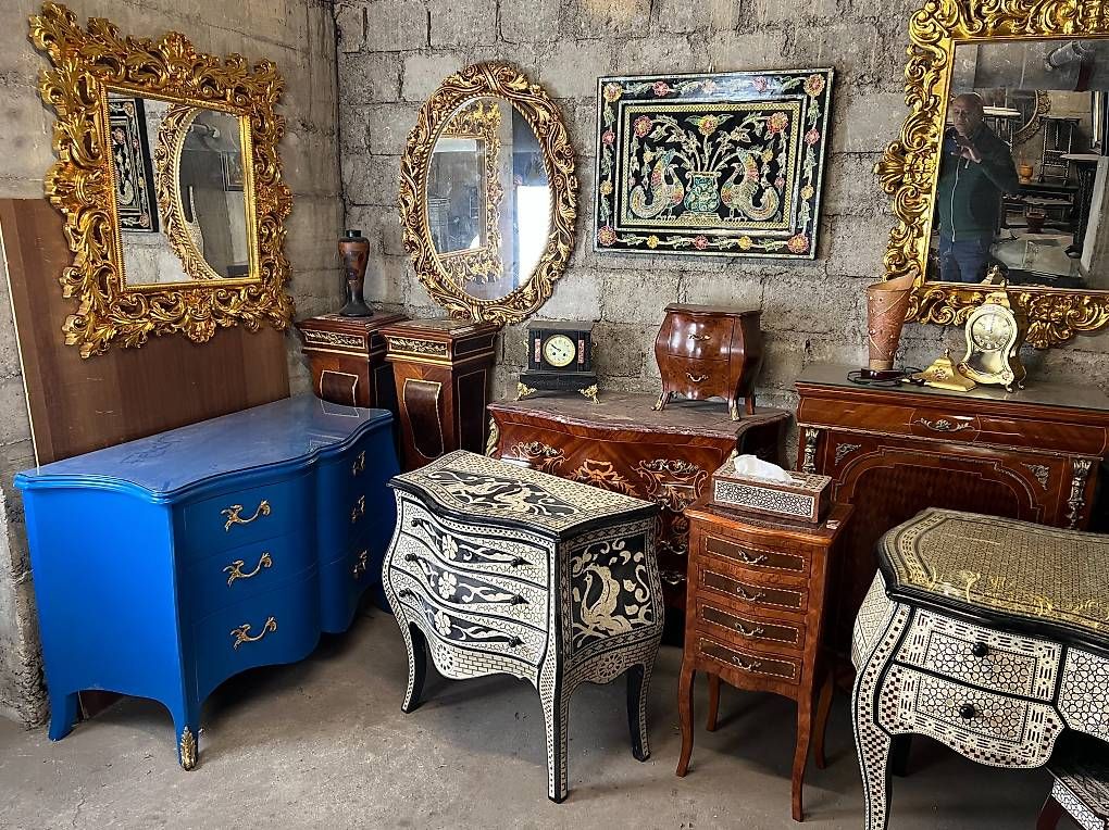Cassettiere: Commode de style Louis XV dessus verre, – Usato da geneve venduto da louisart 3