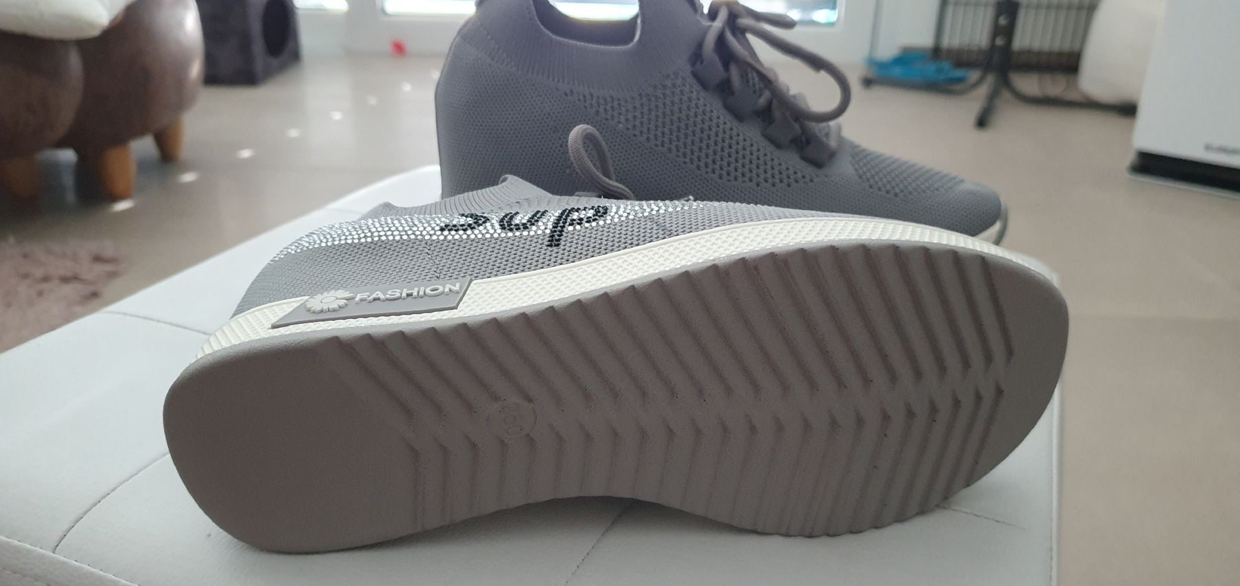 Damenschuhe: Baskets compensées Neuves – Neu (gemäss Beschreibung) aus Gland von ozl_y9tq 2