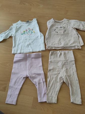 2 Mädchen Sets Grösse 62/68