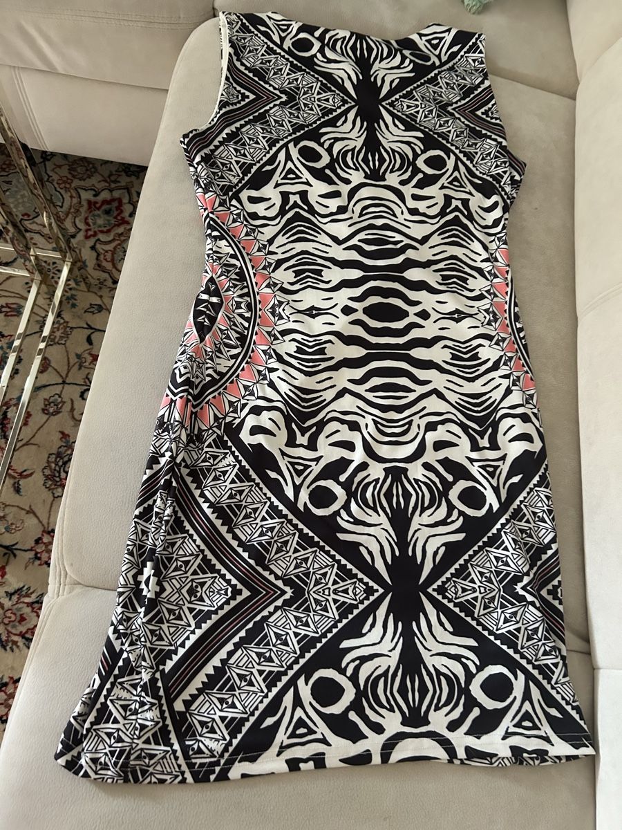 Kleider: Damen Kleid Danity Grösse L gemustert Polyester Spandex – Gebraucht aus Männedorf von Raendy 1