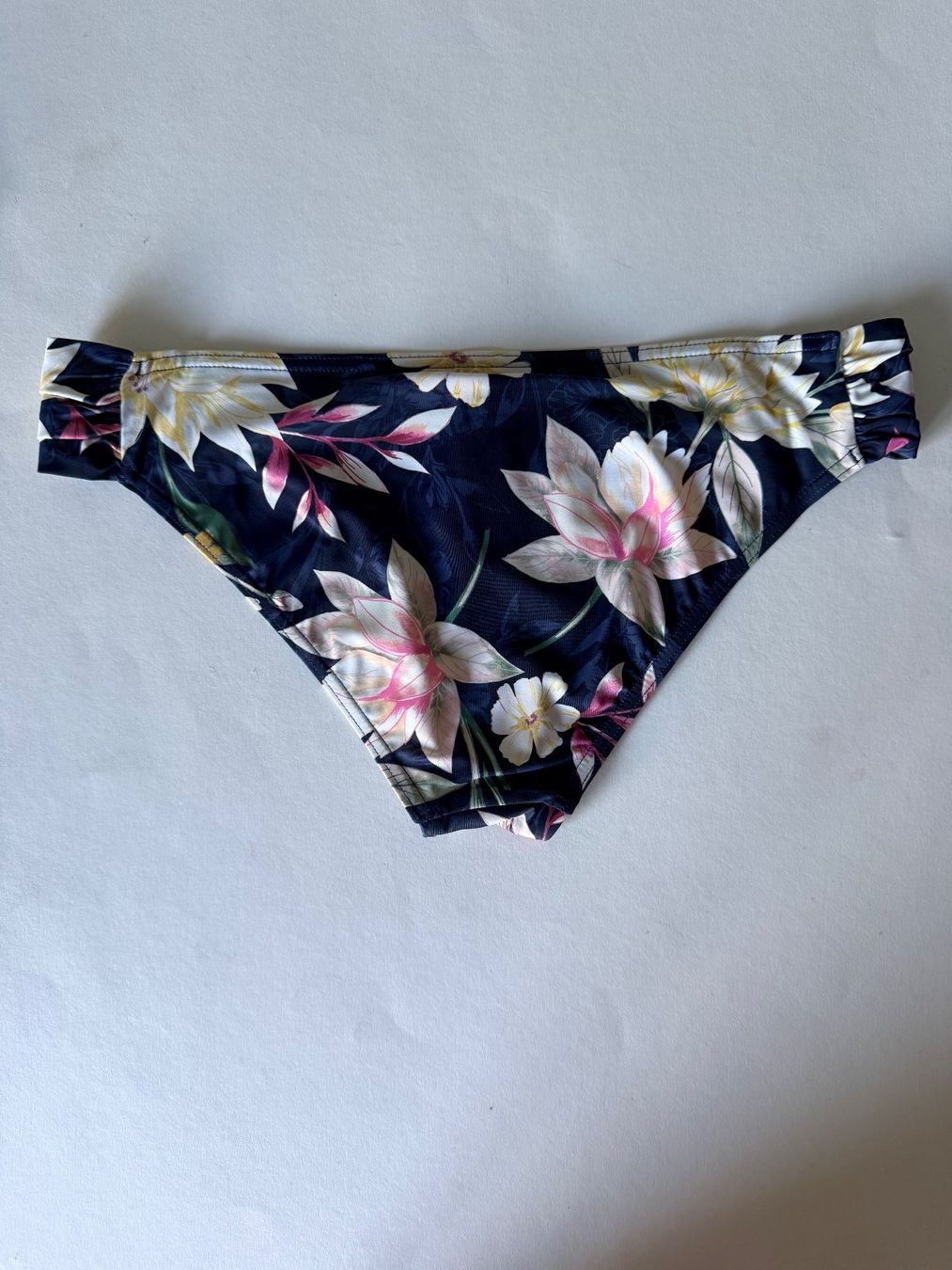 Triumph Maillots de bain & Bikinis: TRIUMPH, Bikini Mini BOTANICAL LEAF, Grösse 36, Blau/Blumen – Neuf avec emballage d'origine à Rudolfstetten par gst_g7xl 3