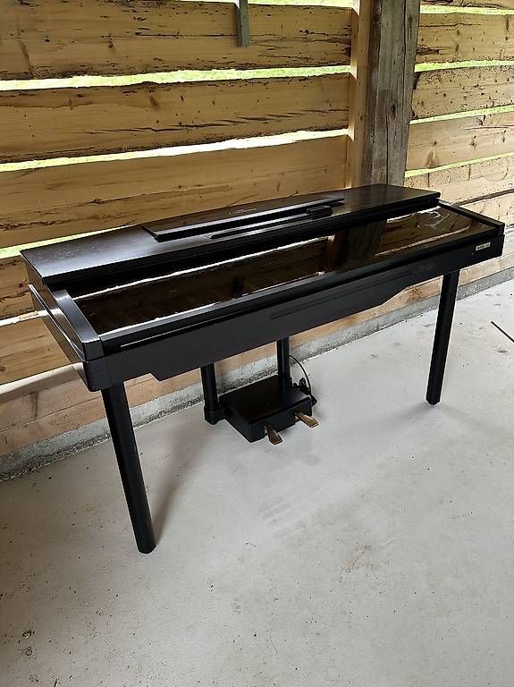 Strumenti musicali: Yamaha Clavinova CVP-10 – Usato da Oeschseite venduto da 2005bendicht 1
