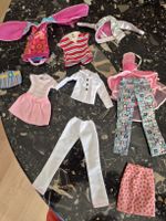 Kleidung für Barbiepuppen X