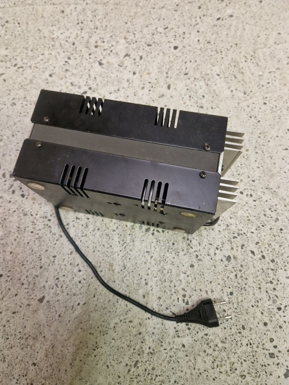 Elektronikbauteile: LAFAYETTE NETZTEIL 5 AMP 13,5 VOLT – Gebraucht aus Biel/Bienne von CS013 1
