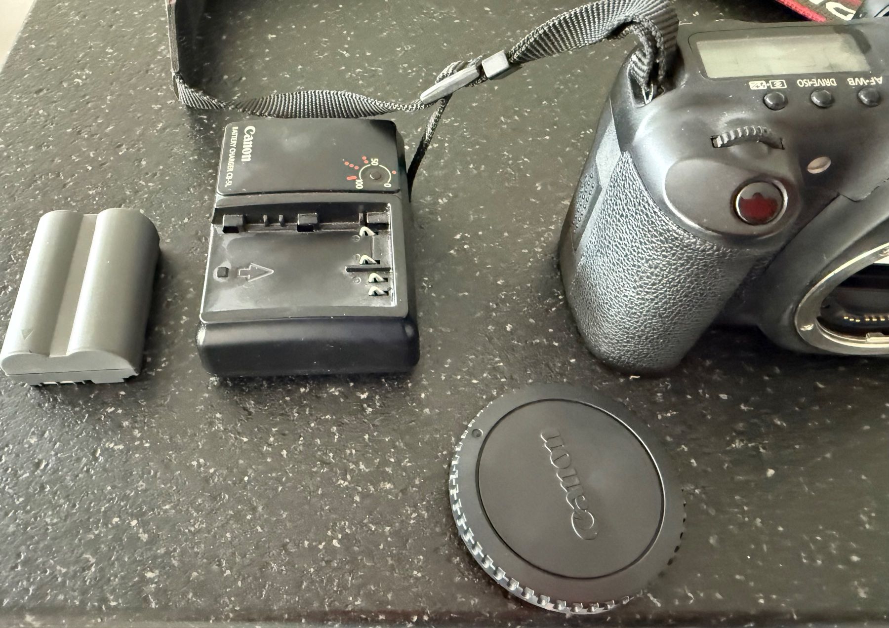 Canon Fotocamera: Canon EOS 20D + objectif 18-55mm + carte mémoire 1 Go – Usato da Chardonne venduto da Electrolite.ch 4