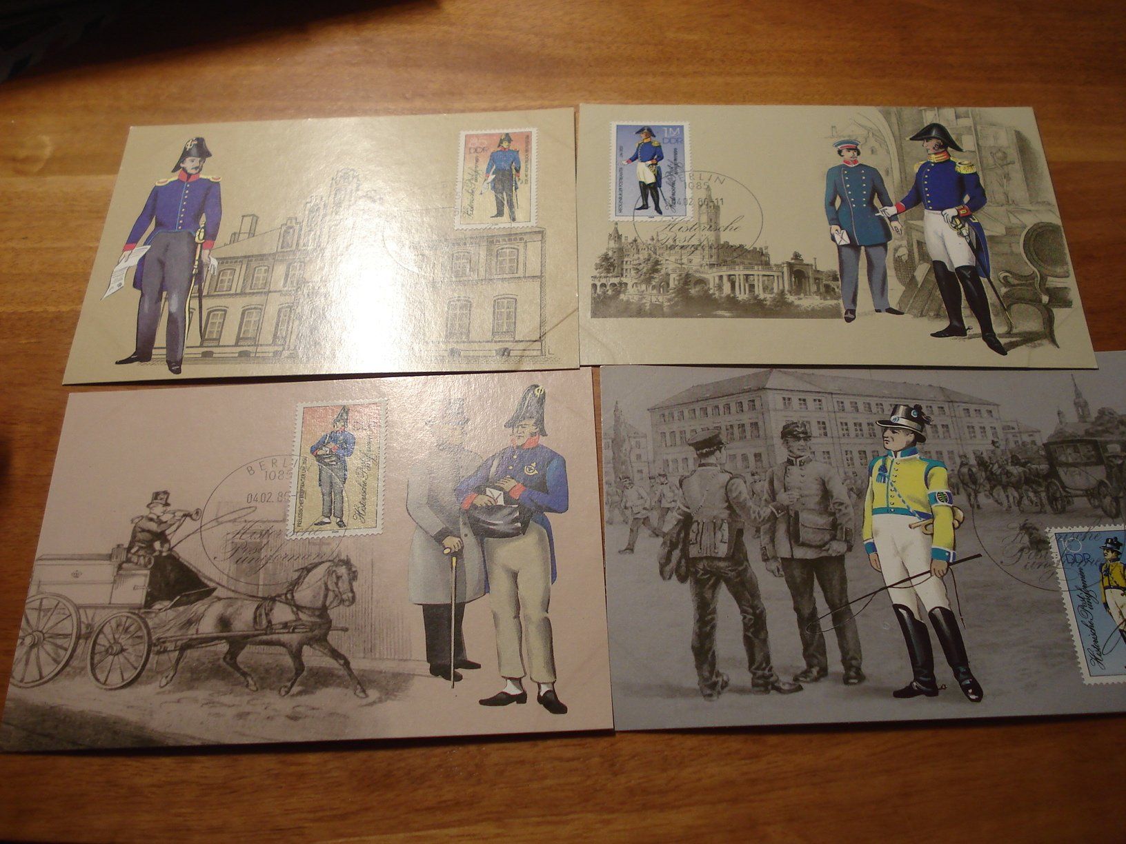 Tous les timbres: DDR, Satz Maximumkarten 1986, historische Postuniformen – D'occasion à Niederwil AG par morostahu 1