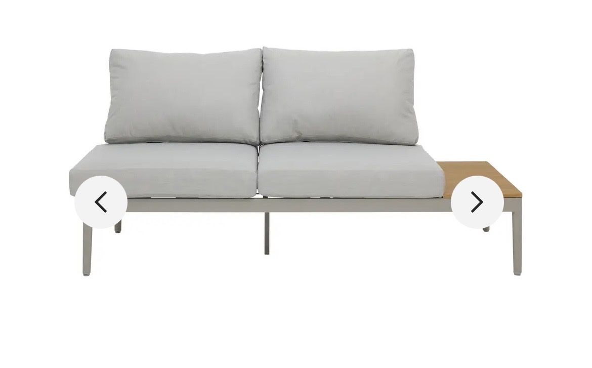 Livique Sofas: Loungeelement Florida weiss – Neu (gemäss Beschreibung) aus Recherswil von Luypol
