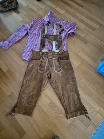 Trachten Set: Lederhose mit Hemd - Top für's Oktoberfest!