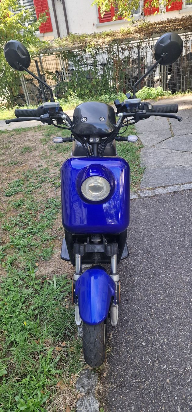Scooters: Elektroroller Zero Plus – Gebraucht aus Riehen von gagi087