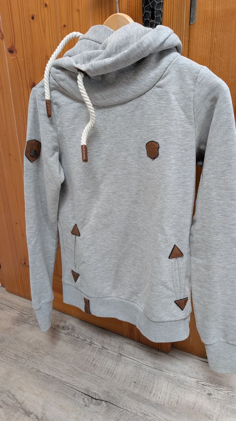 Naketano Pullover & Sweatshirts: Pull/Hoodie NAKETANO taille S – Gebraucht aus Granges (Veveyse) von lin_z2qk