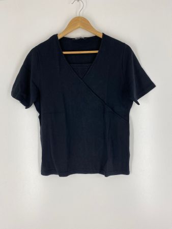 T-Shirt Baumwolle mit spez. V-Ausschnitt, Grösse 42