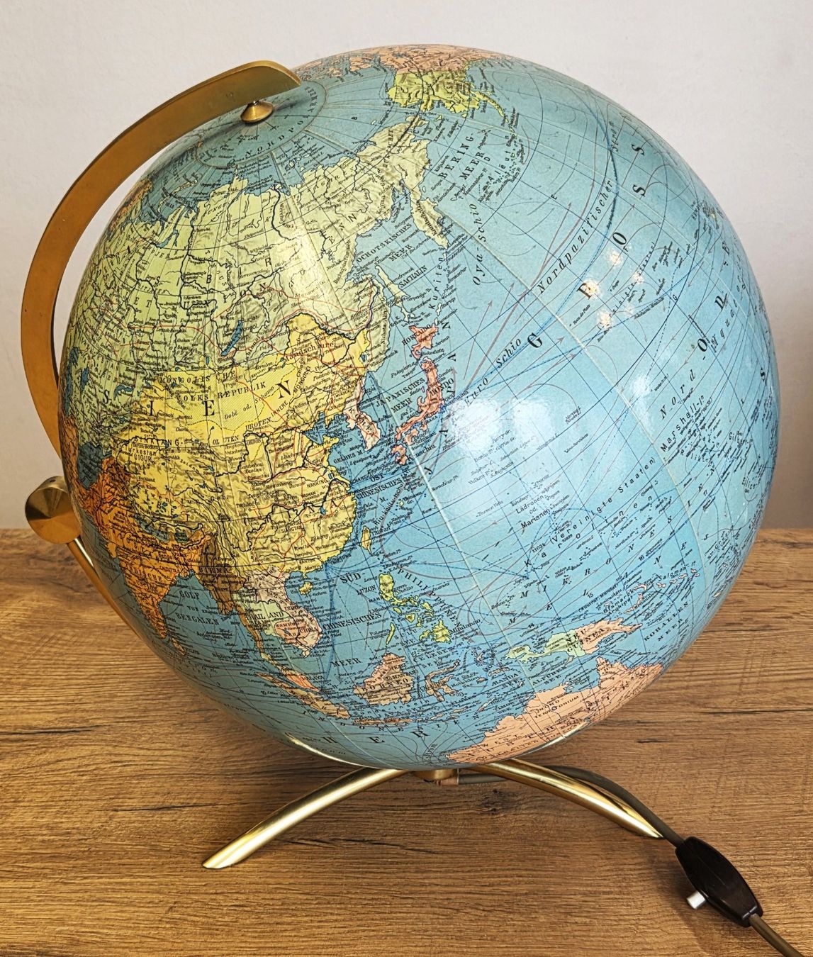 Altro in Decorazioni & Accessori: Mid-Century Glas Globus mit Beleuchtung – Usato da Kriens venduto da 1mars10 2