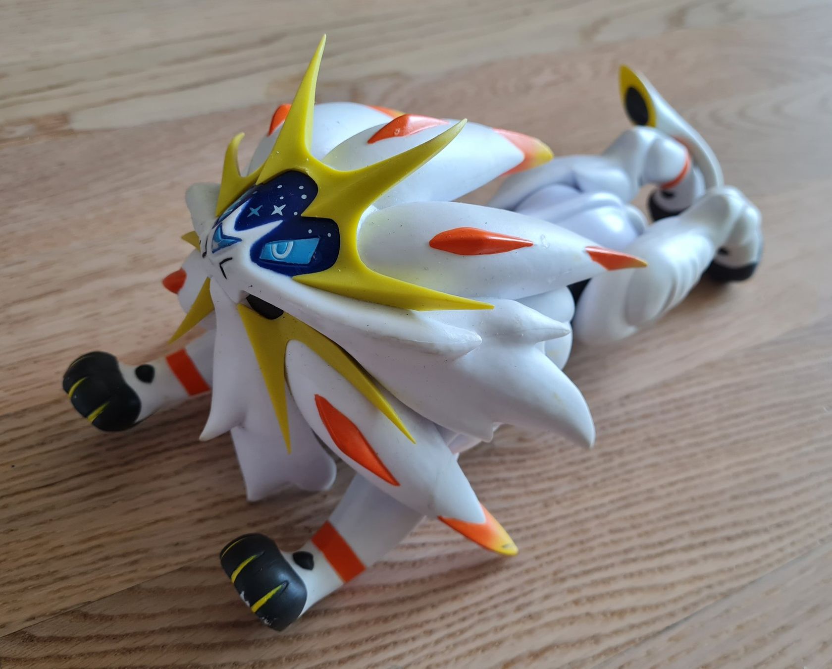 Pokémon Figuren: Original Solgaleo Pokemon Figur / Actionfigur - c.a 30cm – Gebraucht aus Birsfelden von Dealgoenner24 6