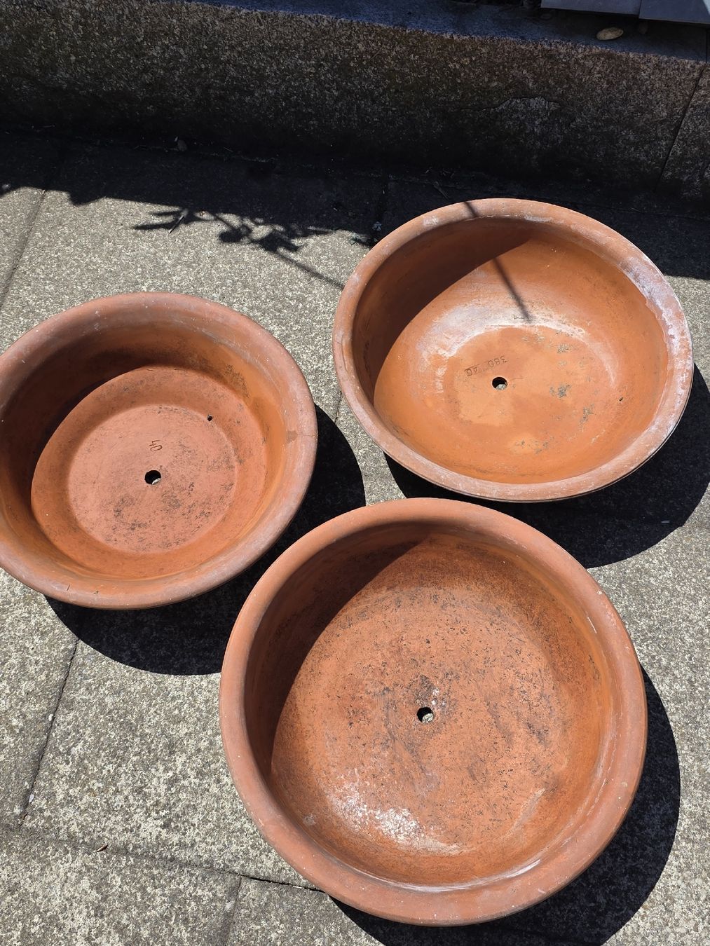 Vasi per fiori: 3 Terracotta Pots. – Usato da Hinwil venduto da Ehretstock8