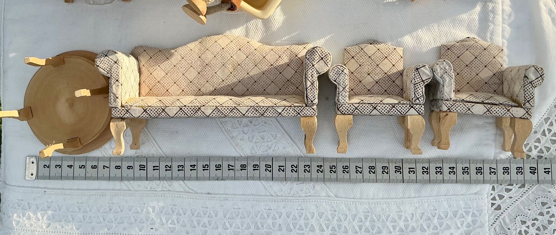 Case e mobili per bambole: ÄLTERE PUPPENSTUBENMÖBEL – Usato da Zell LU venduto da Silvermemory 6