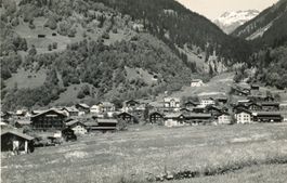 Klosters - Dorf  GR        um  1945