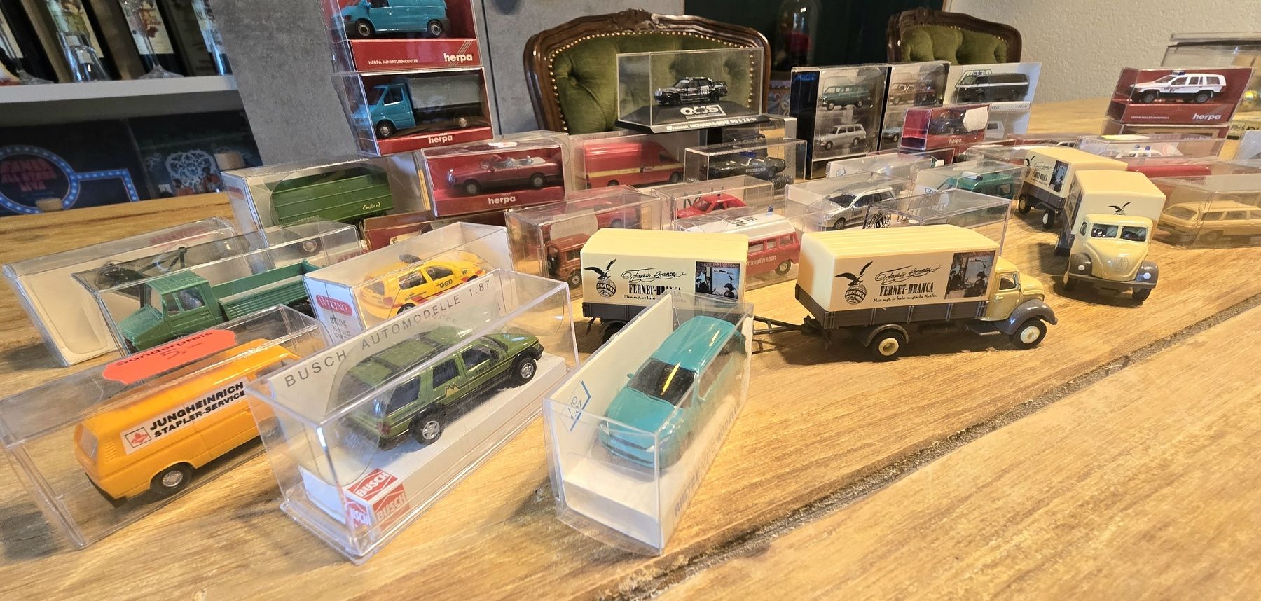 Modellini d'auto: Konvolut Modellautos 1:87   – Nuovo e nell'imballaggio originale da hinwil venduto da Perlinchi 3