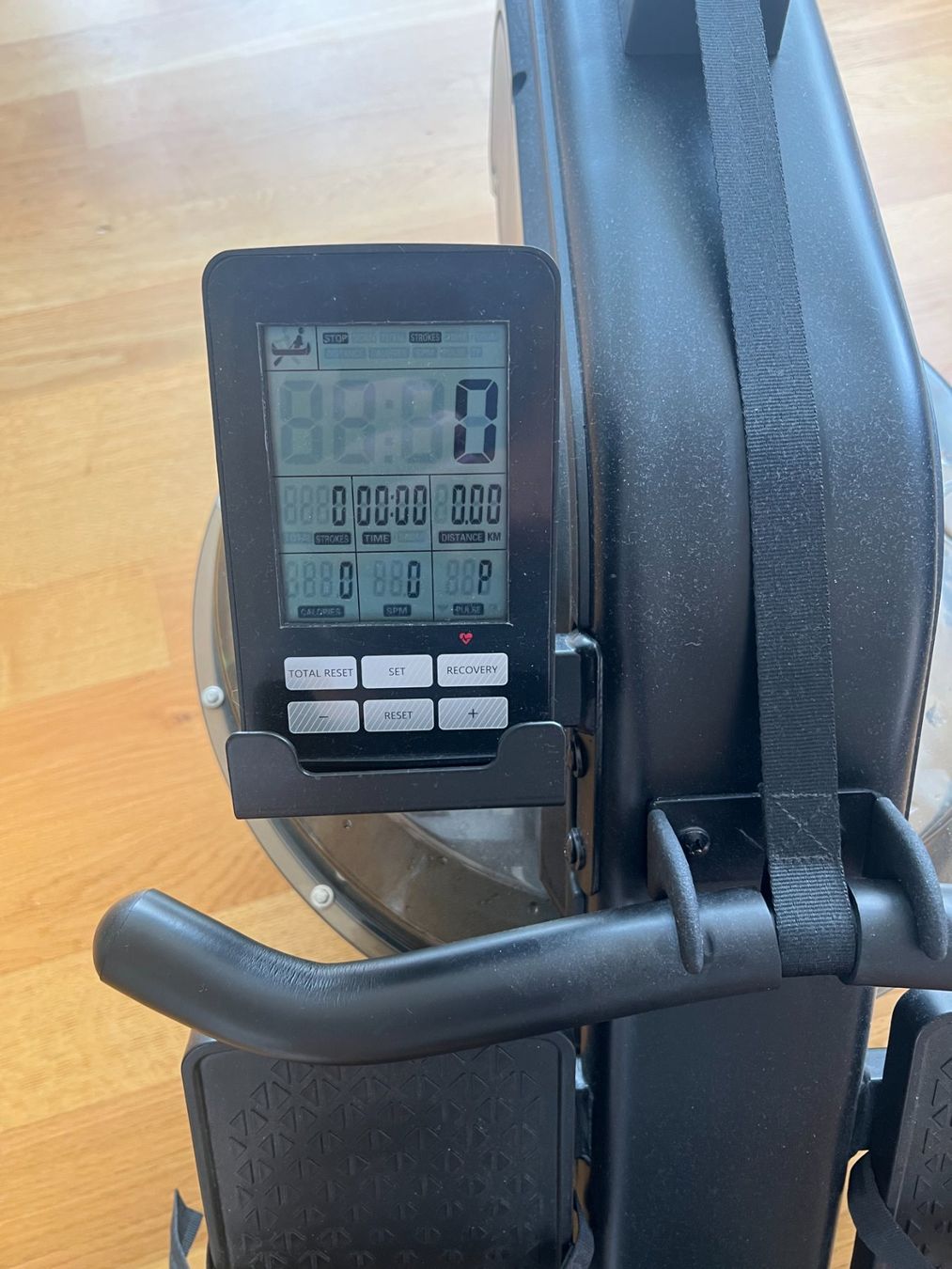 WaterRower Hometrainer: Wasserrudergerät Woolf Sport GmbH – Gebraucht aus Adliswil von tob_v6kn 2
