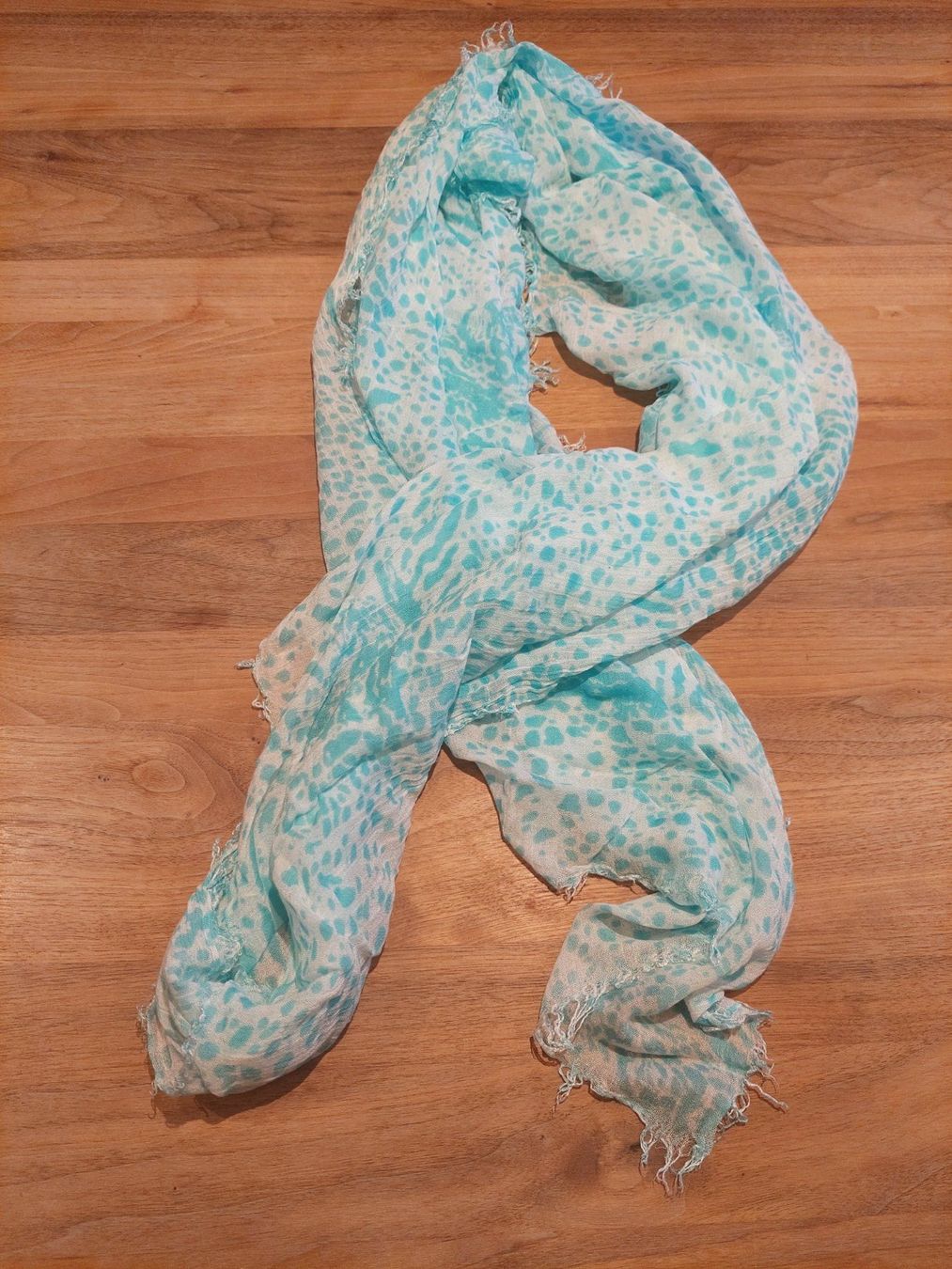 Massimo Dutti Foulard & Sciarpe: Massimo Dutti Schal Tuch hellblau-türkis/weiss – Usato da Brunnen venduto da Livianda