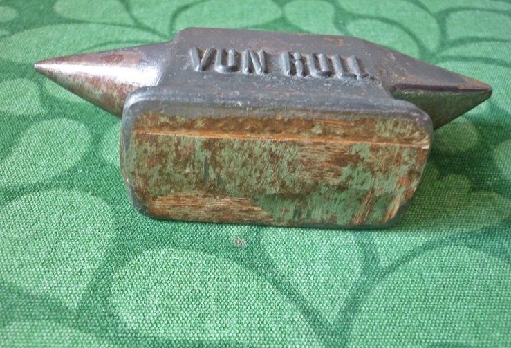 Attrezzi da lavoro: Vintage Mini VON ROLL Amboss – Usato da Adliswil venduto da di_hans 2