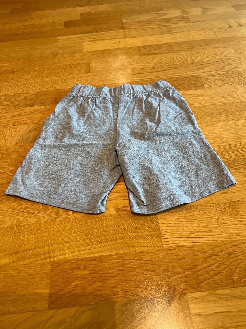 Hosen: Shorts Gr. 110/116 – Gebraucht aus Wallisellen von Kaktus8304 1