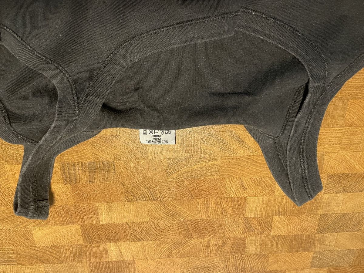 Top: schwarzes Träger Top mit eckigem Ausschnitt, XL, Baumwolle – Usato da Bern venduto da AnnaS13 2