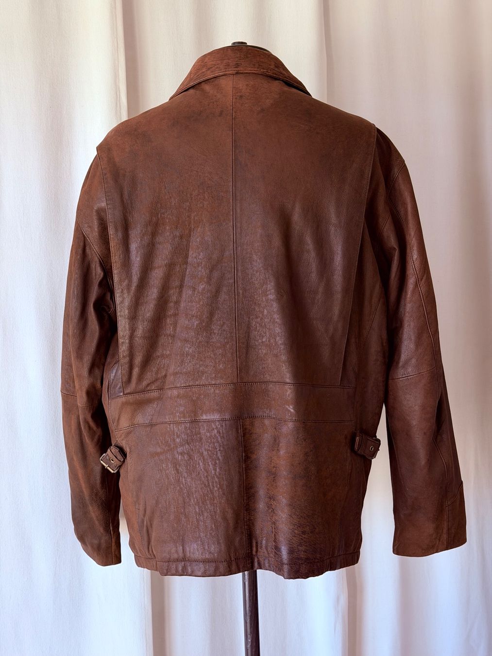Parajumpers Jacken: Lederjacke braun M-L 50 – Gebraucht aus Wil SG von WilSG9500 1