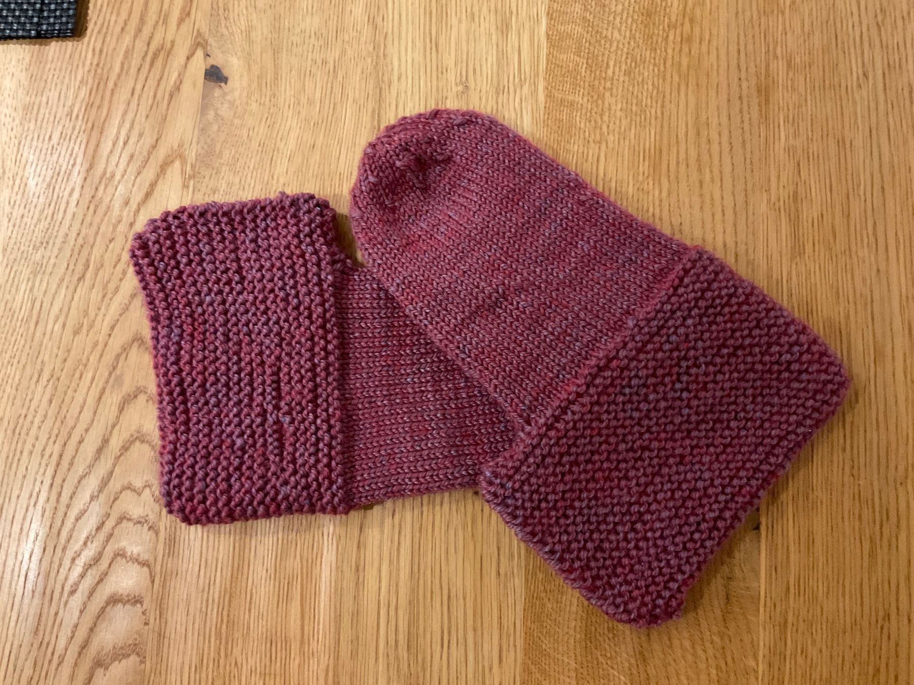 Calze: Warme Handgestrickte Bettsocken Gr. 41 & 42 – Nuovo (secondo la descrizione) da Wetzikon ZH venduto da FeeF
