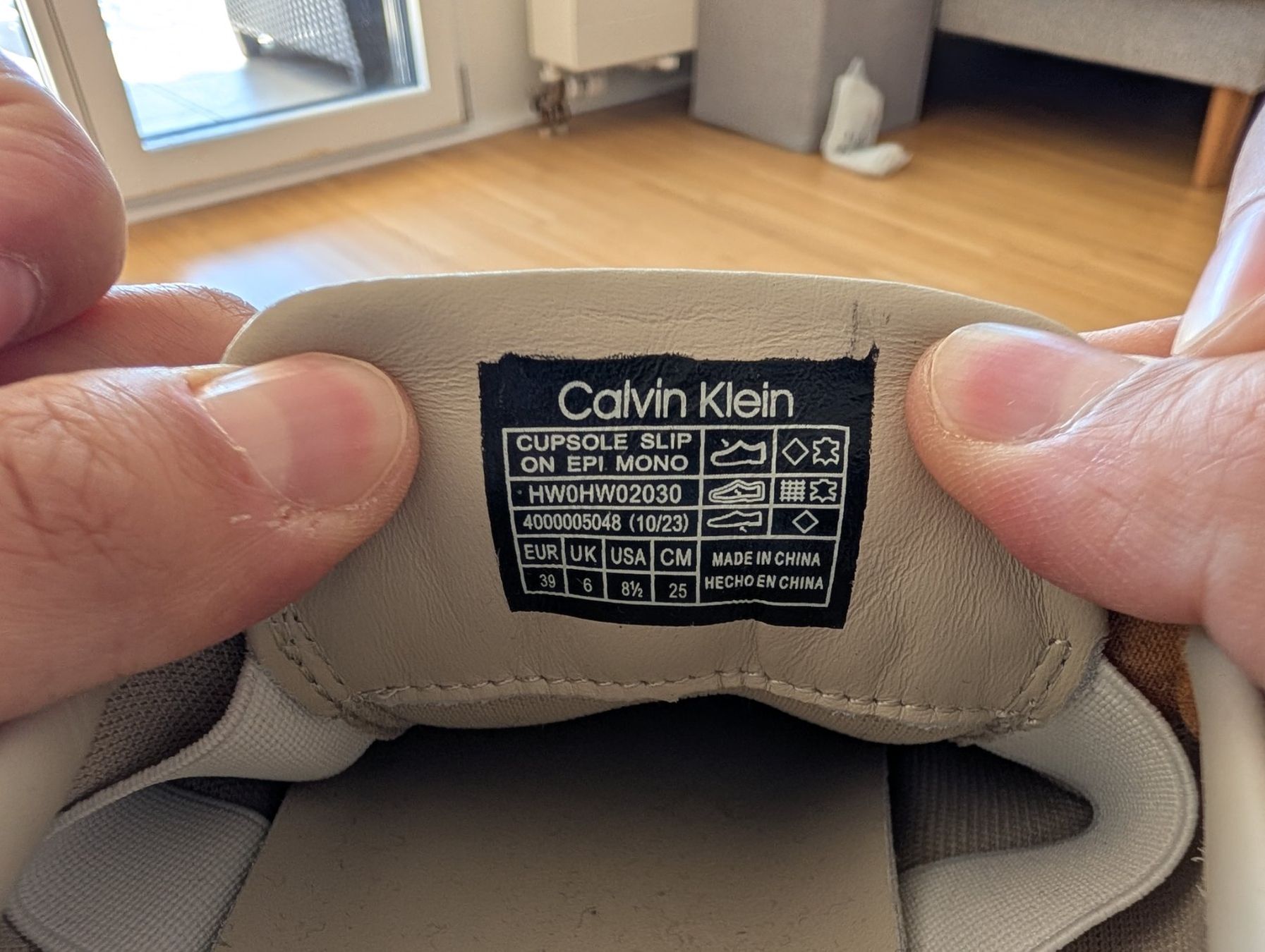 Calvin Klein Scarpe da donna: Calvin Klein Cupsole Mono Sneakers – Usato da Männedorf venduto da kar_g9nl 5