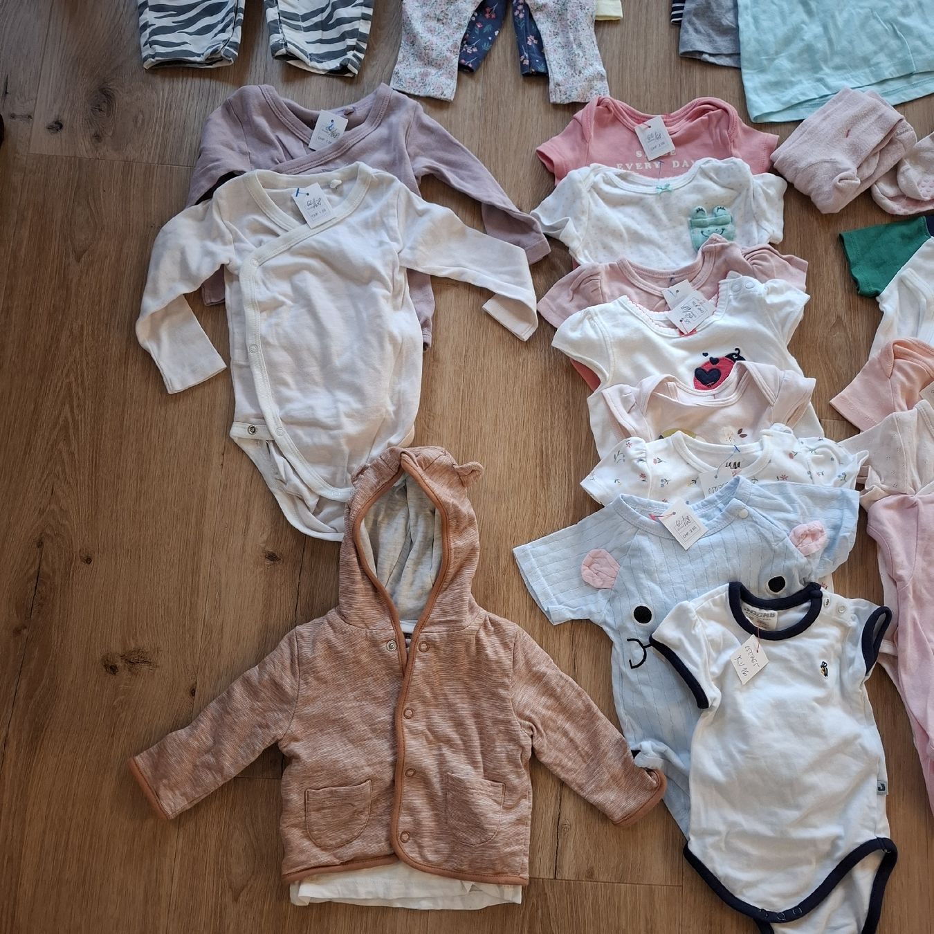 Lotti & Set di vestiti: Baby Kleidung Set Mädchen Grösse 62 – Usato da Bülach venduto da JAYA379 4