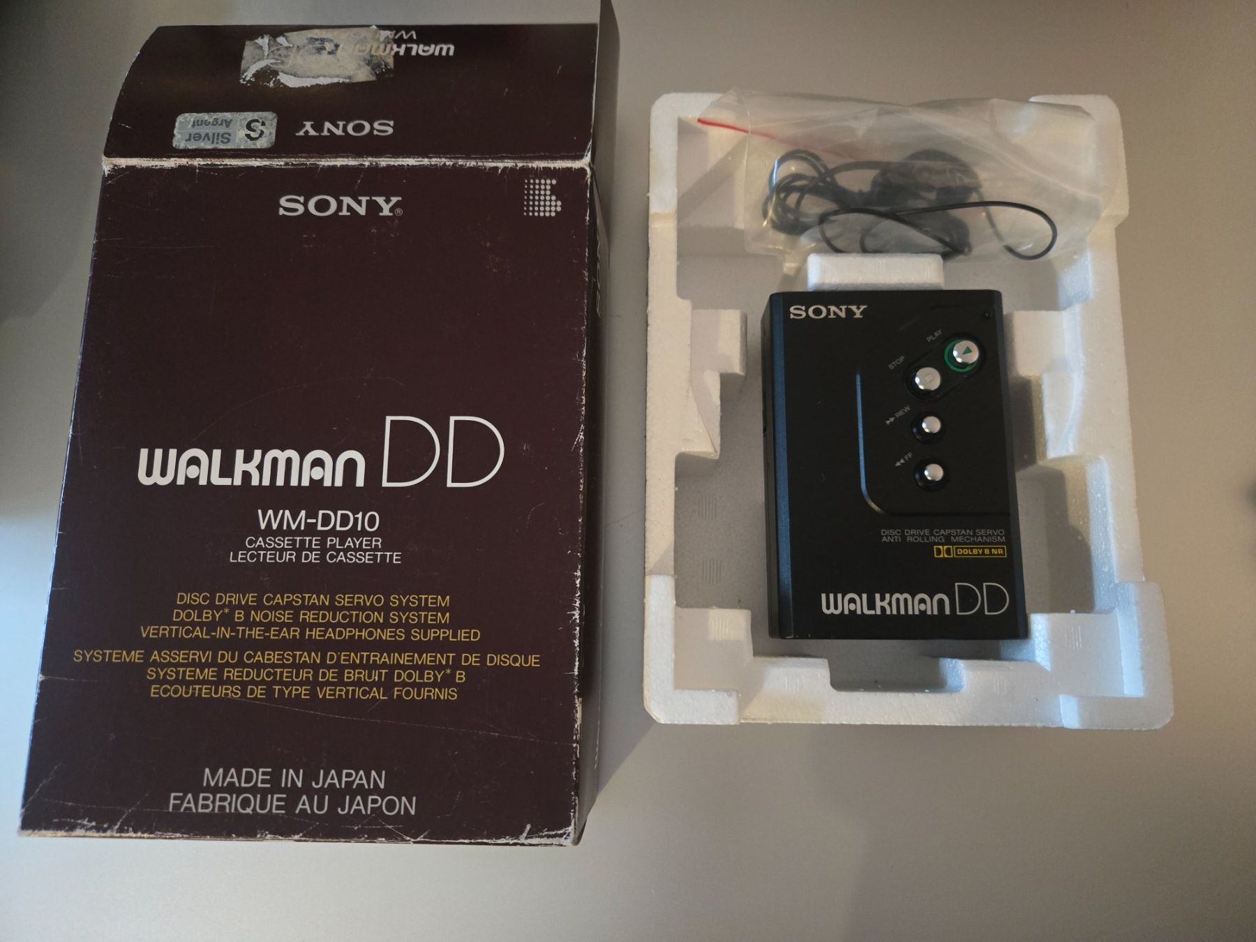 Sony Tragbarer Mediaplayer: Sony Walkman DD WM-DD10 Cassette Player, with Packing – Gebraucht aus Basel von noah27