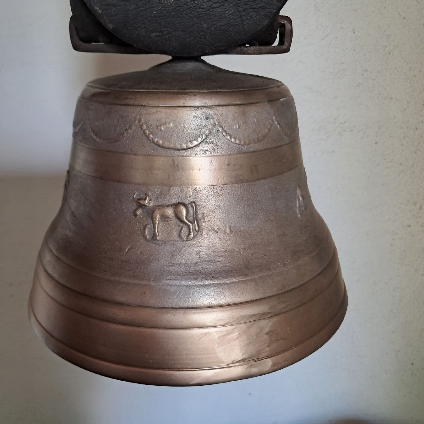 Cloches & sonnailles: GROSSE ALTE BIAGGI GLOCKE ab 2Fr!! – D'occasion à Murten par SHETHOF 9
