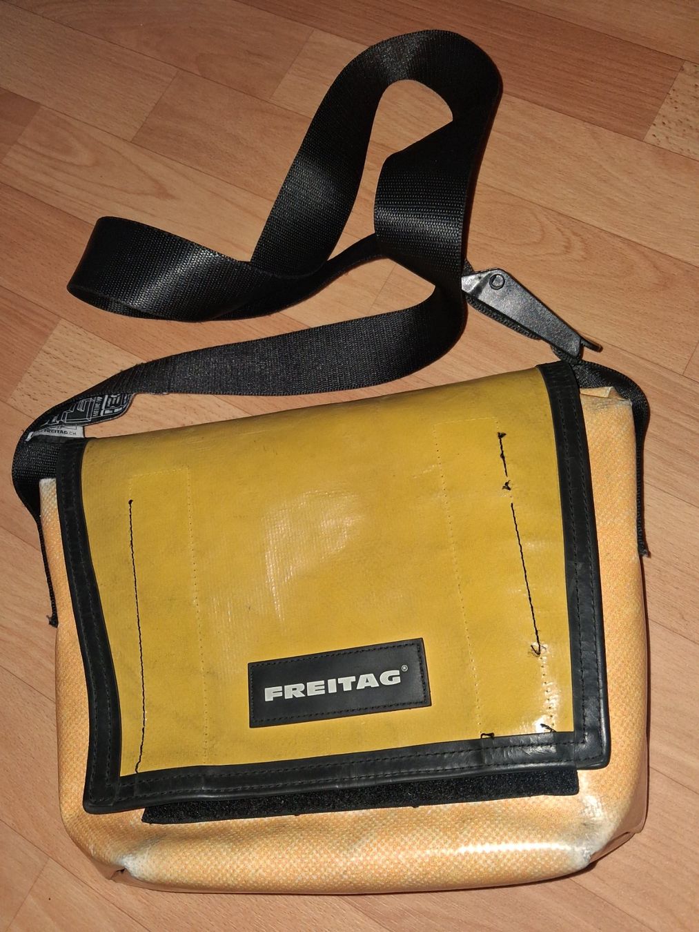Freitag Borse: Umhängetasche FREITAG – Usato da Wetzikon ZH venduto da med_2y76 7