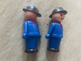 Figurine PLAYMOBIL LENA vintage, 2 pièces