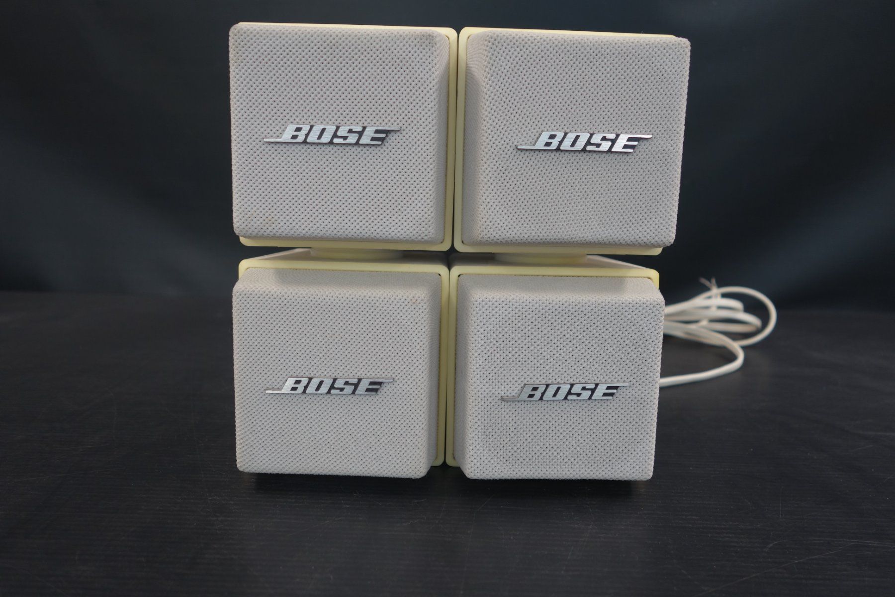 Bose Lautsprecher: Bose Acoustimass Cube Lautsprecher 2 Stück – Gebraucht aus Basel von bk_brockibasel