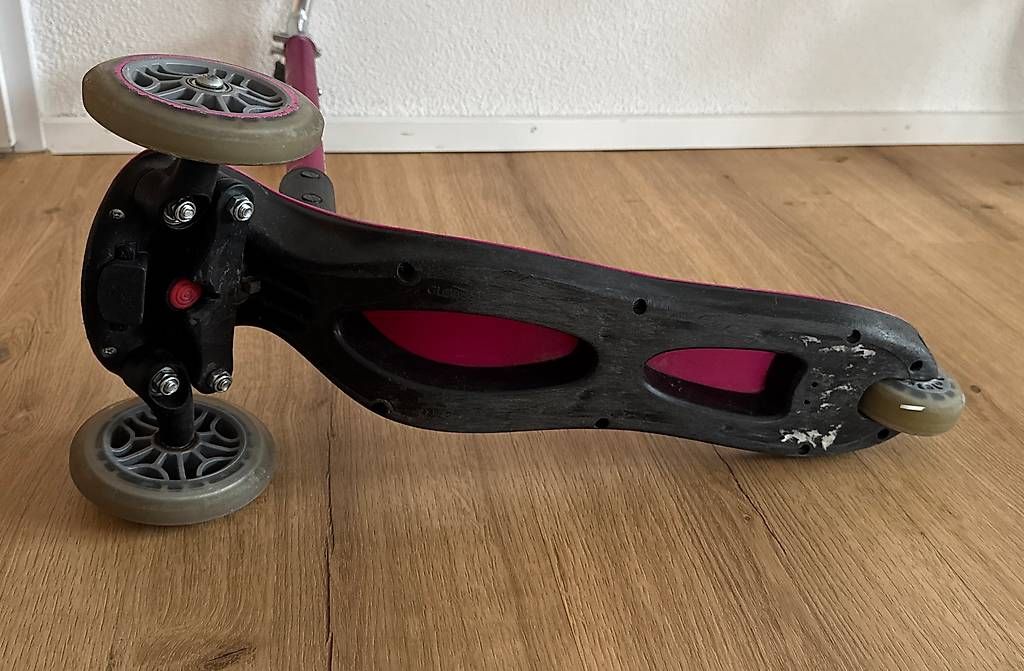 Kickboard: Globber Trottinett Pink 3 Räder – Usato da Hettlingen venduto da sch_gr5s 3