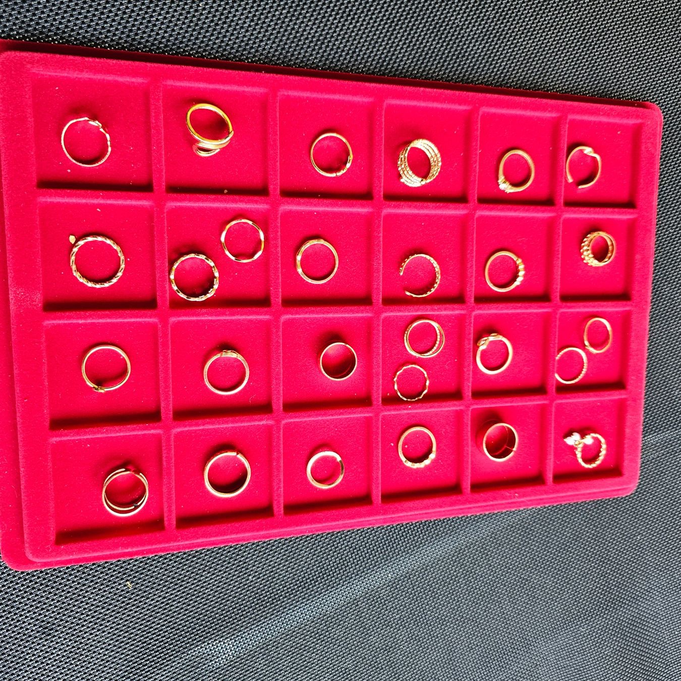 Sonstiger Schmuck: 28 st ringeschmuck lot – Neu und originalverpackt aus wolfhalden von 46464646 7