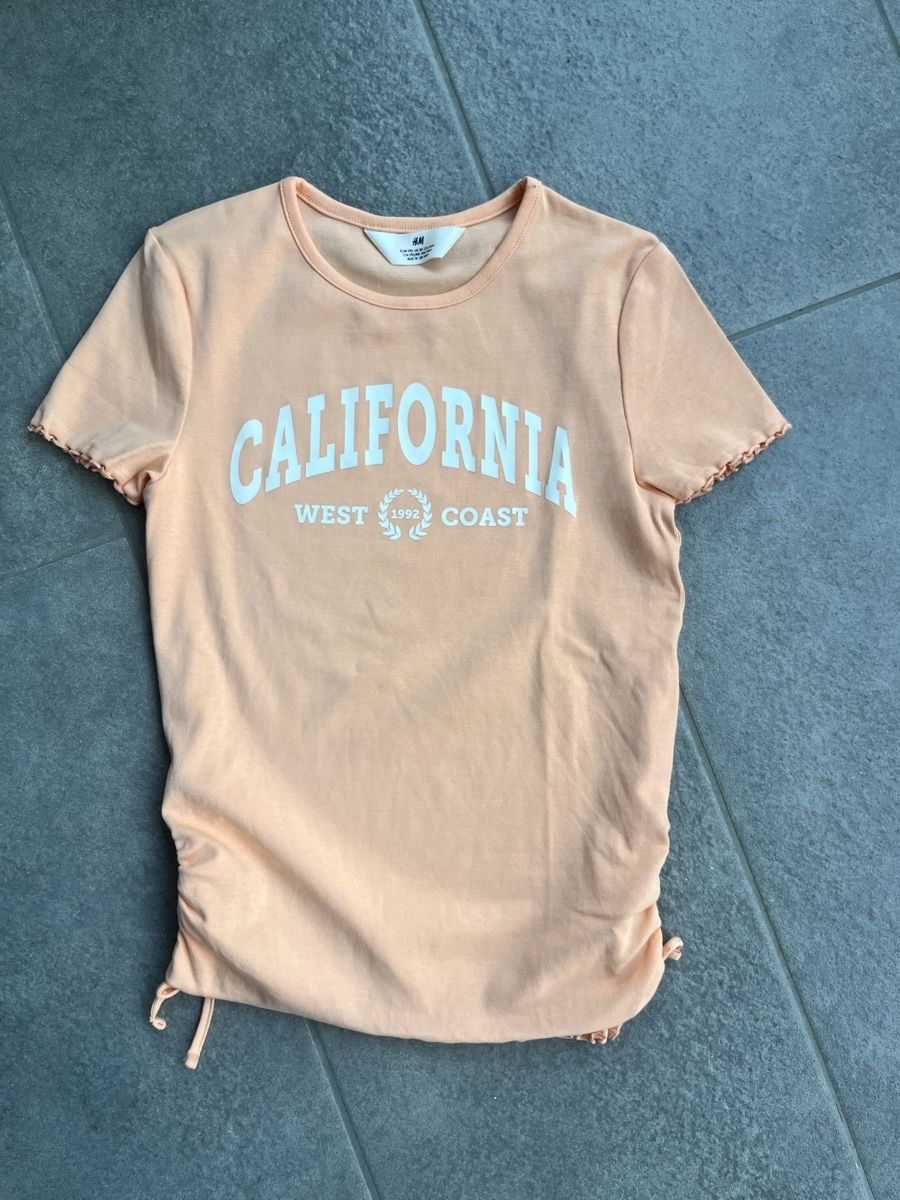 H&M Blusen, T-Shirts & Tops: T-Shirt 170 – Gebraucht aus Wil ZH von Wonderwoman76