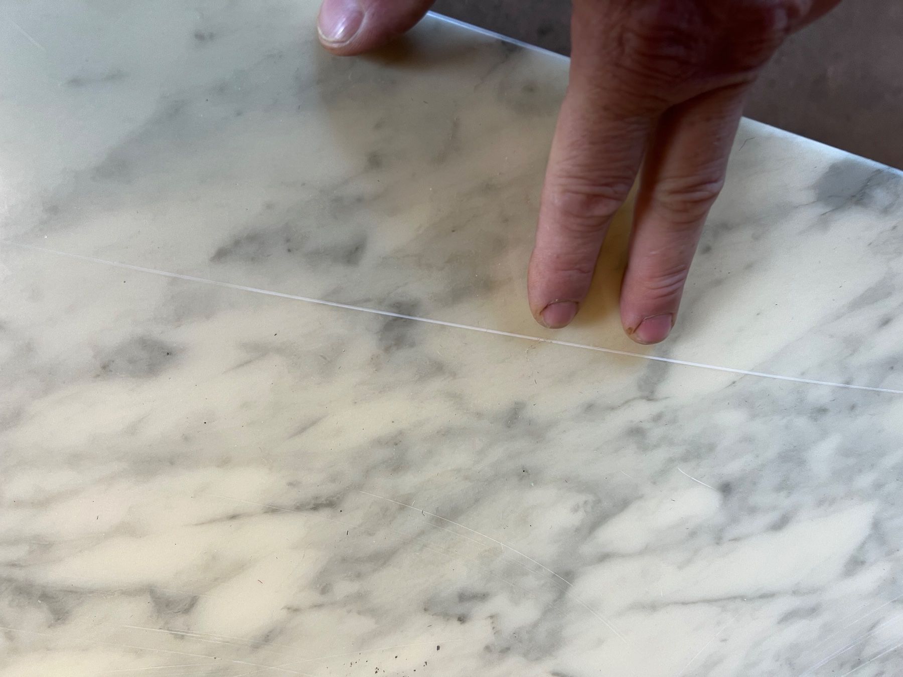Tische: Marmortisch oval mit Eisenfuss gebraucht, Nr 15 – Gebraucht aus Glattfelden von maa_qcj8 6